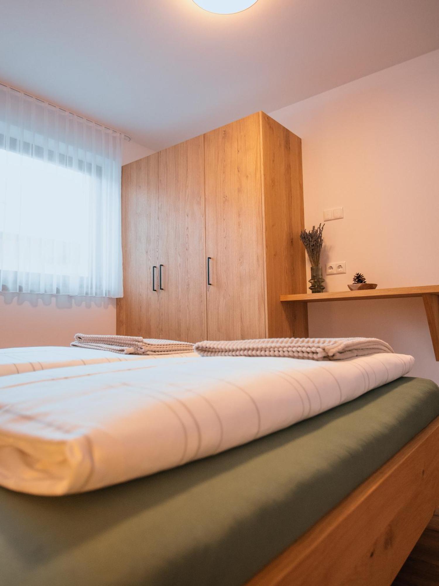 Zum Sonnentor App Larix Apartment ลูตาโก ภายนอก รูปภาพ